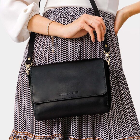 ⚡Portland Leather Women Black Handmade Finest Goods Metro Crossbody Bag - Picture 2 of 6